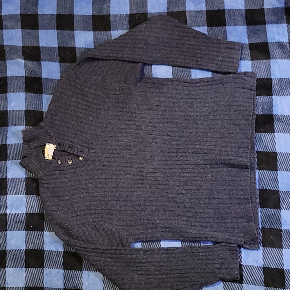 90s/ Y2k. Eddie Bauer. 100% Wool 3 button sweater.  Men's size Large.